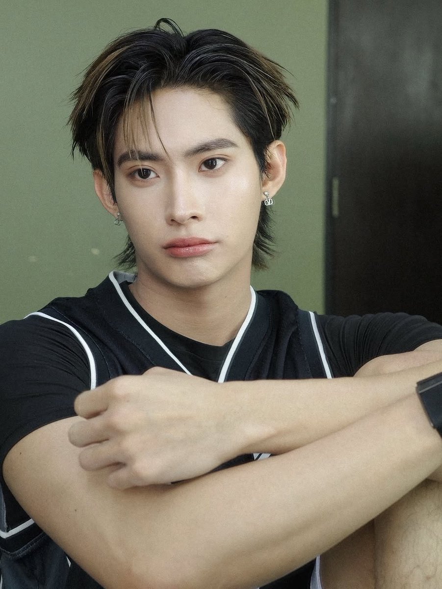 auhaee_makeupp tweet media