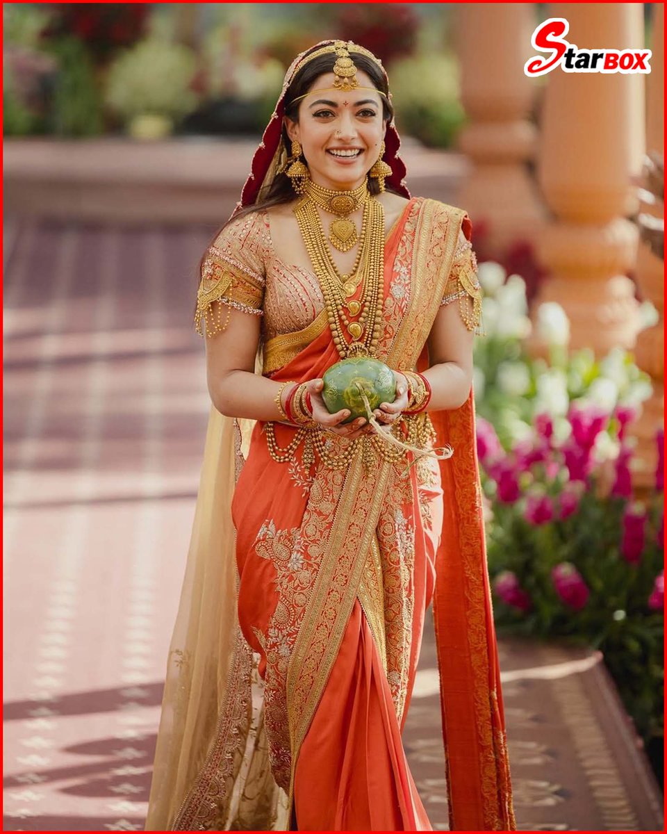 রাশমিকার মা হবার খবর ভুয়া!
#rashmikamandanna #vijaydevarakonda #starbox 
‘রাশমিকা মান্দানা মা হচ্ছেন’—এমন গুঞ্জন তৈরি হলেও বাস্তবে এটি তাদের নতুন সৃজনশীল উদ্যোগের অংশ বলেই নিশ্চিত হওয়া গেছে।