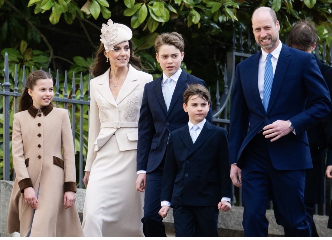 Princess Anastasia tweet media