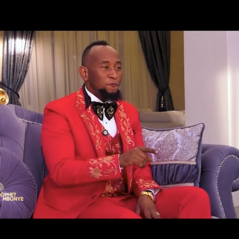 Zully Elvis tweet media