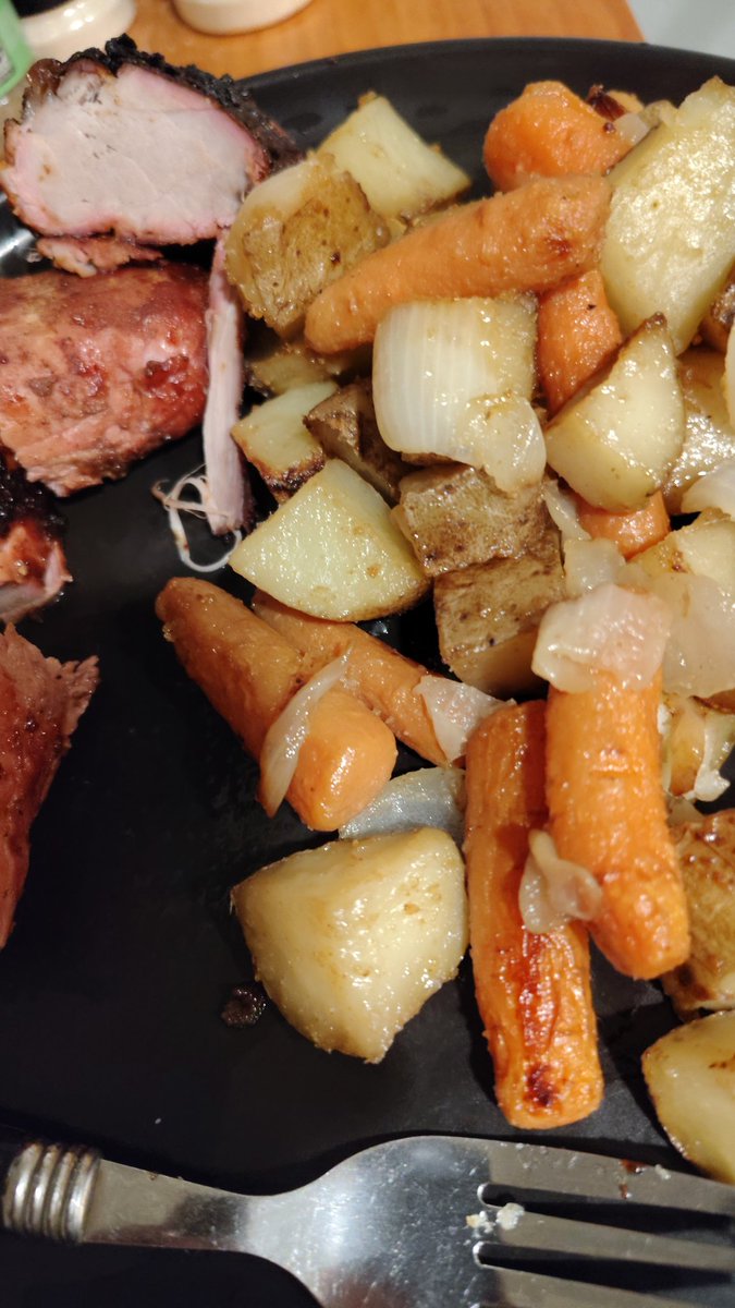 SezmoThreeNips Forsyth tweet media