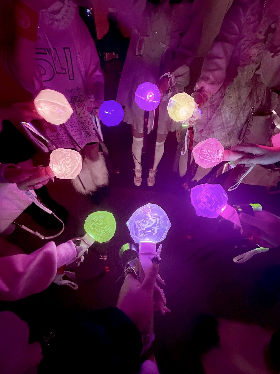 ♥⋆꙳ tweet media