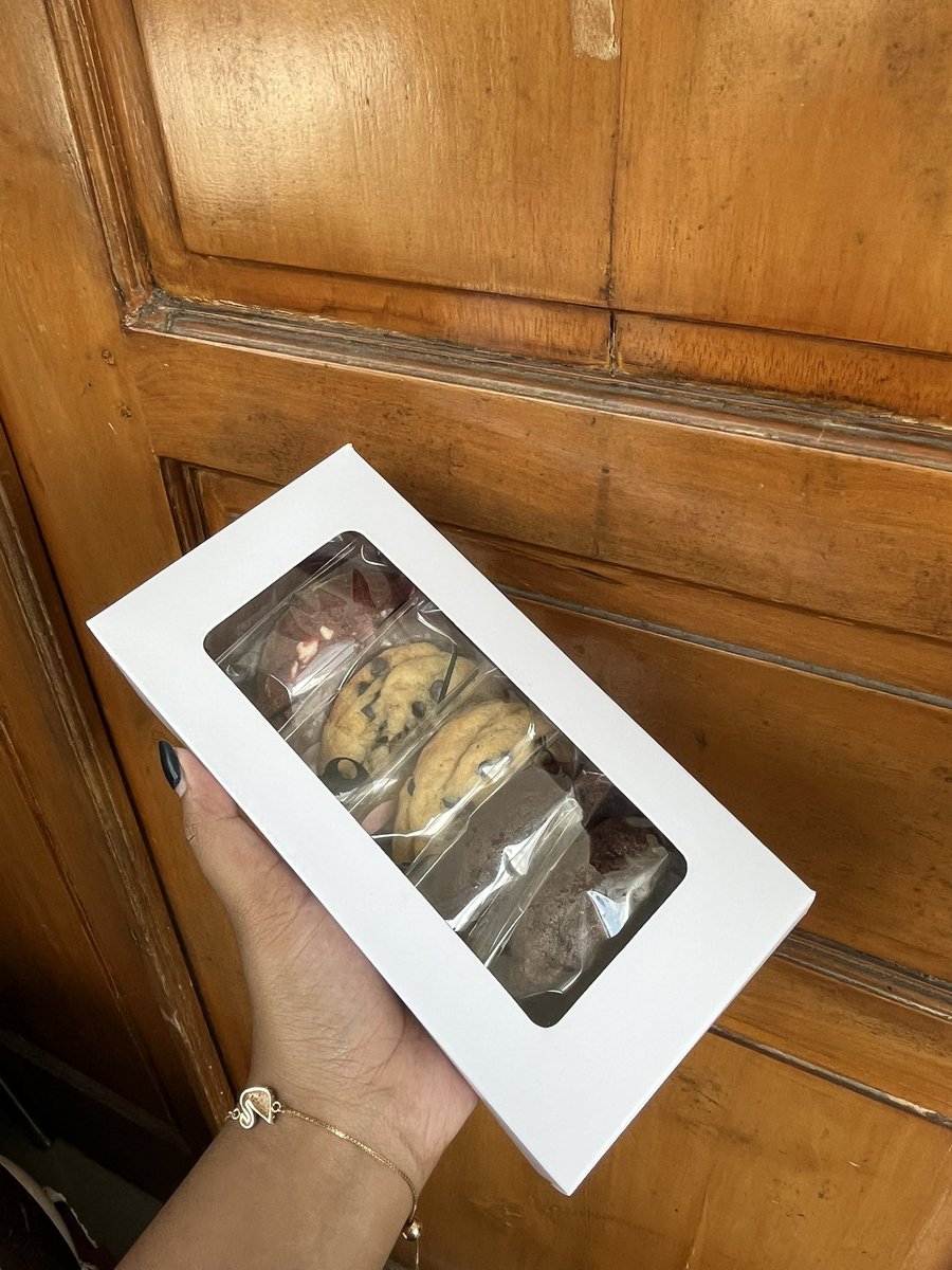 shofii | soft cookies & fudgy brownies solo tweet media