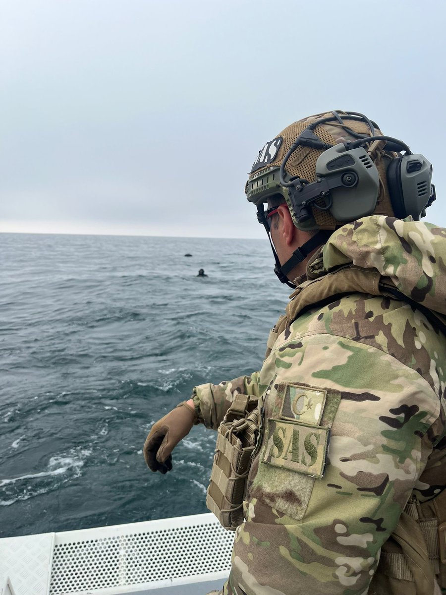 SİYAH SANCAK tweet media