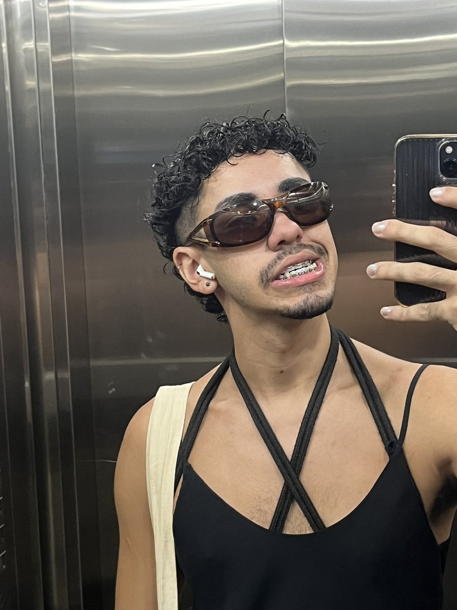 baby eros 🩻 tweet media