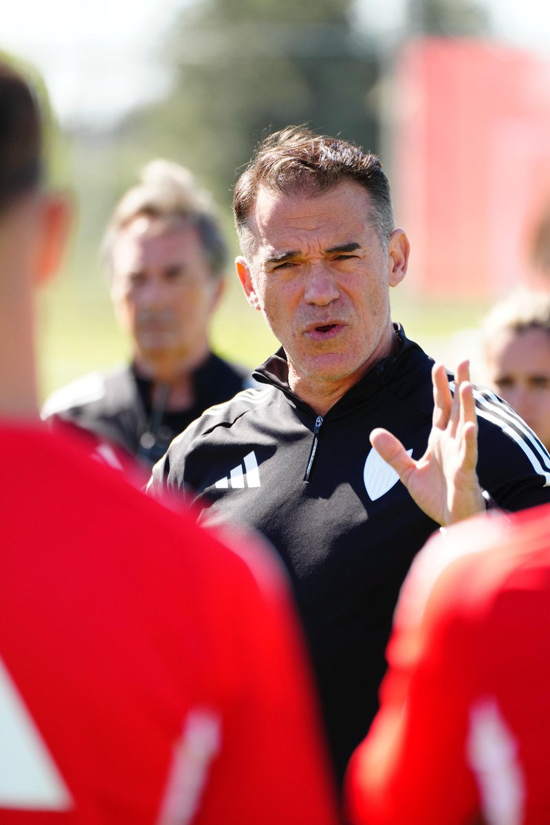 Edu Saniña tweet media