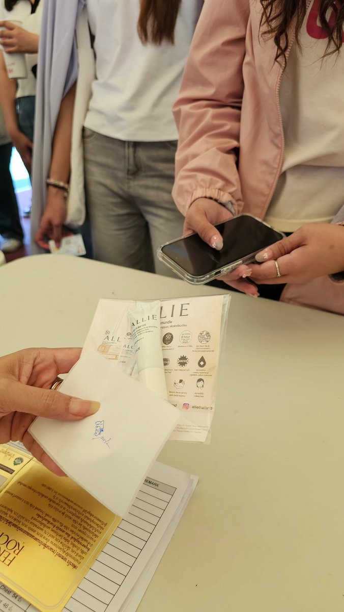 GulfKanawut Official tweet media