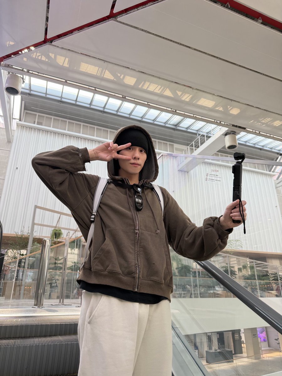 homie staff tweet media