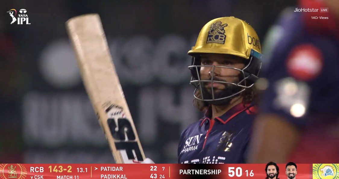 kohliverse37917's tweet photo. FIFTY RUNS PARTNERSHIP IN JUST 16 BALLS 👏🏻
#RCBvsCSK #patidar #devdutt #salt #dube https://t.co/mZwvJx0AHR