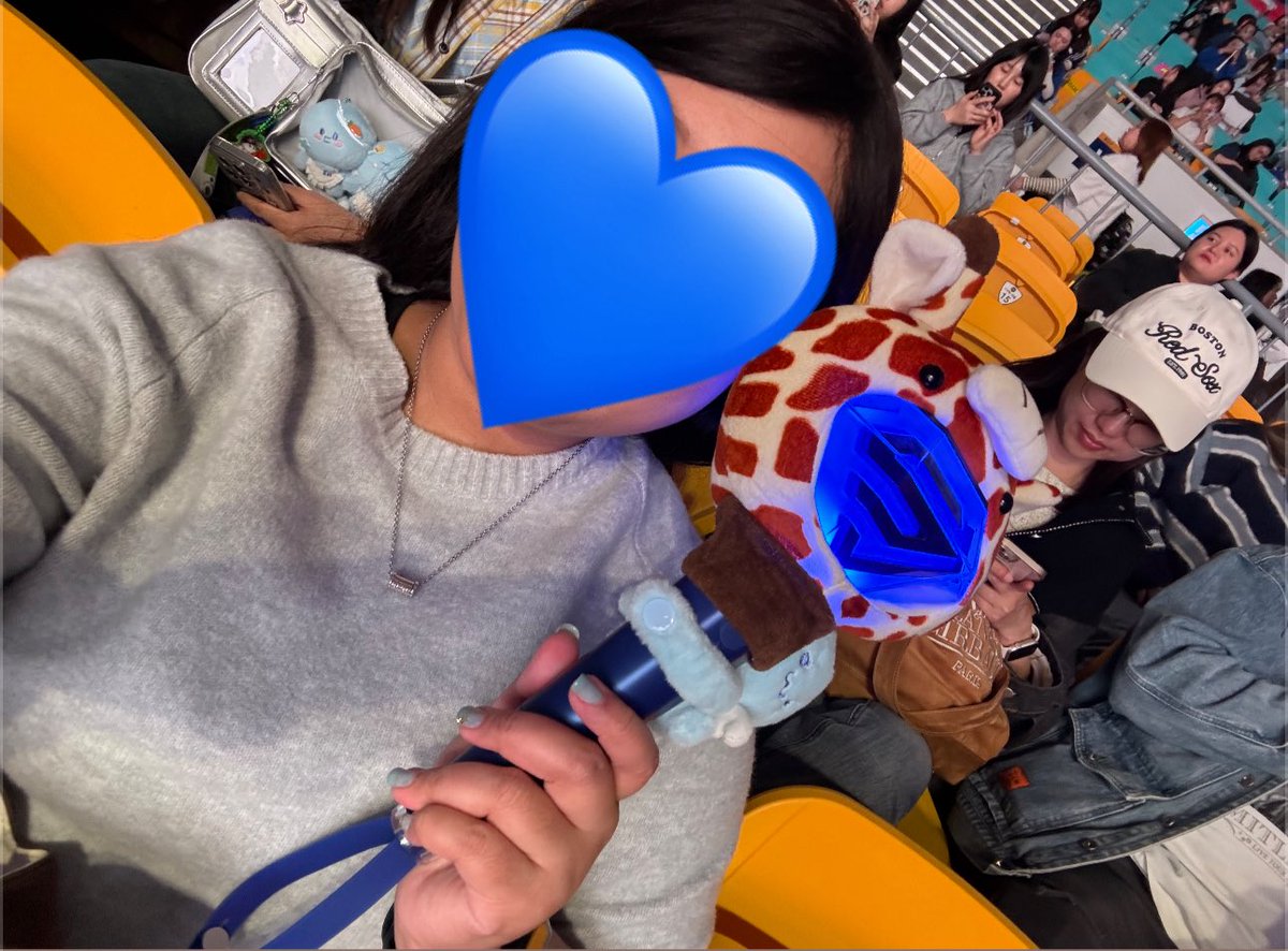 𝒍𝒊𝒂리아나 in #ExpressMode🦒🐧•°•° tweet media