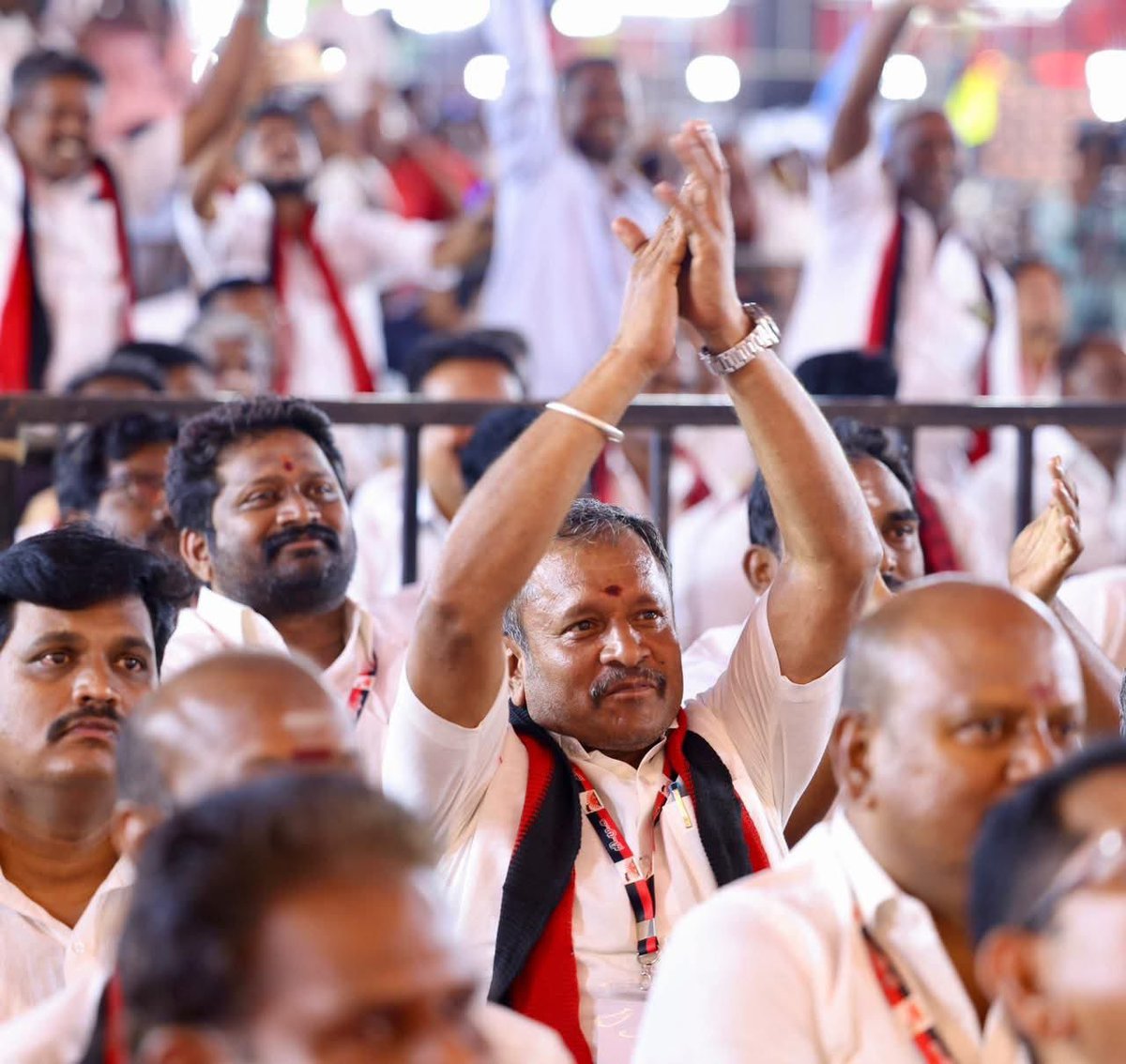 mvKathiravan's tweet photo. மாண்புமிகு கழகத் தலைவர், தமிழ்நாடு முதலமைச்சர், #தளபதியார் திரு @mkstalin அவர்கள் மதுரை மாவட்டத்திற்கு உட்பட்ட சட்டமன்ற தொகுதிகளின் வெற்றி வேட்பாளர்களை ஆதரித்து திருமங்கலத்தில் பிரச்சாரம் மேற்கொண்டார்..!

இந்நிகழ்வில் மதுரை கிழக்கு சட்டமன்ற தொகுதிக்குட்பட்ட கழக நிர்வாகிகளுடன் கலந்து கொண்டோம்.

#VoteForDMK
#DMKWins2026
#உதயசூரியன்
#ஸ்டாலின்_தொடரட்டும்