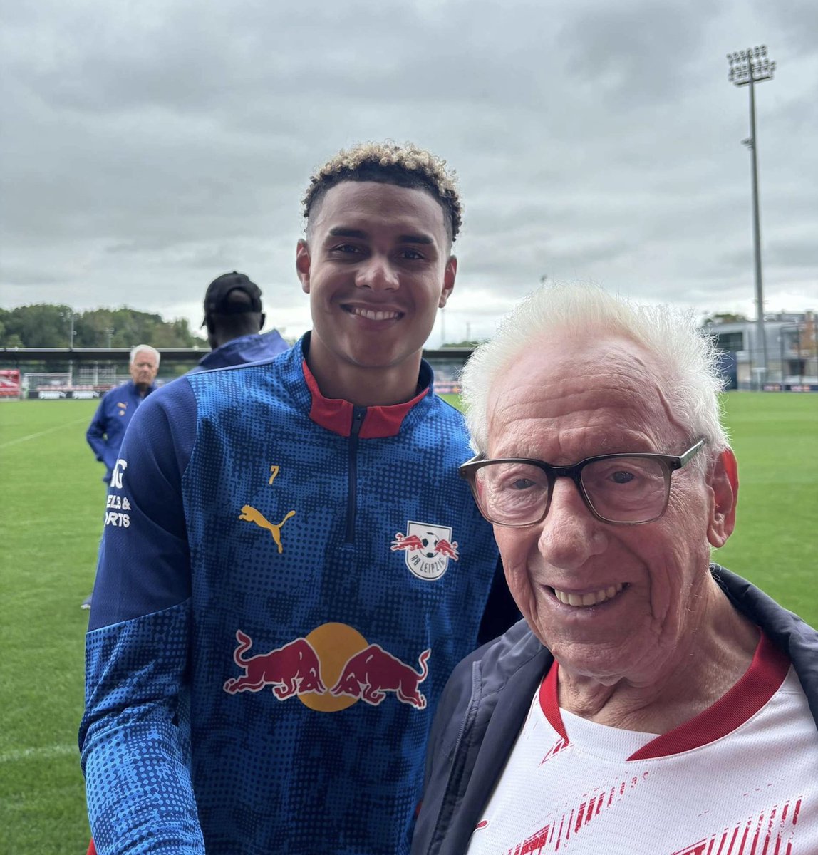 RB Leipzig tweet media