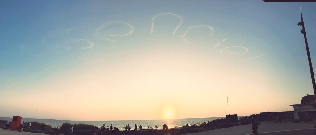 OuiUp - Skywriting tweet media