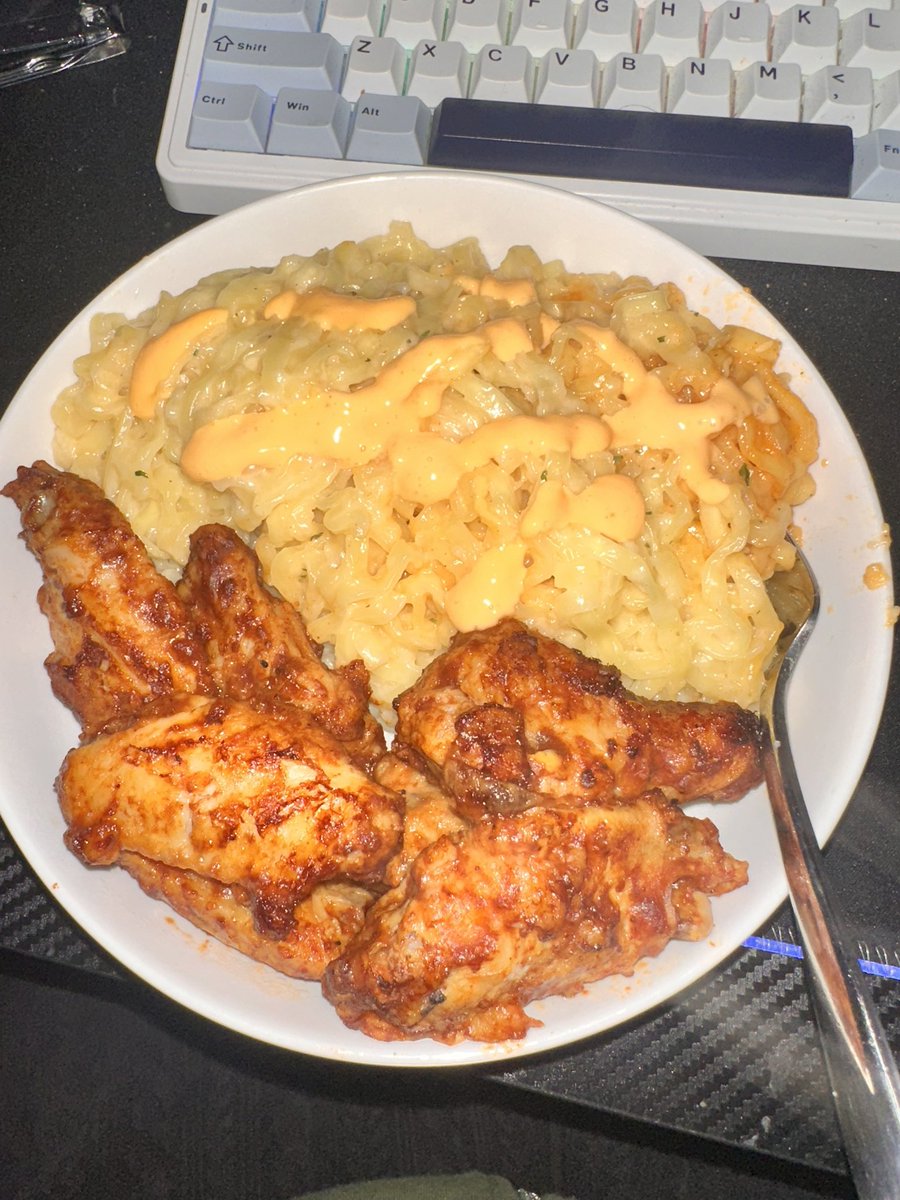 𝔣𝔦𝔞˚⟡˖ ࣪ tweet media