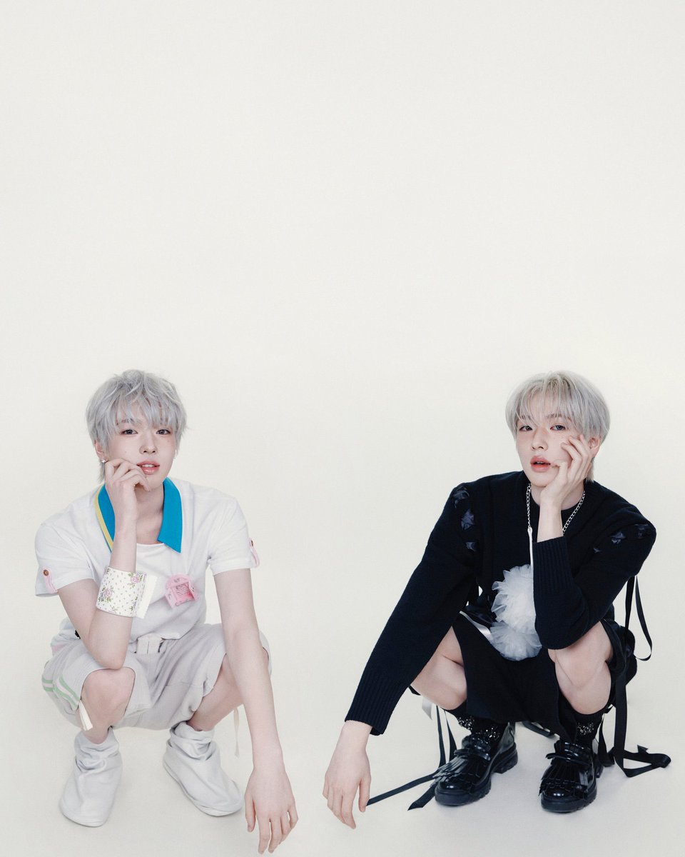 nct_sakuya's tweet photo. Choose your favorite from the twins. https://t.co/nKzOxTjXTt