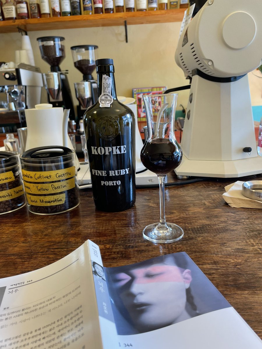 qydjfndkdkdl's tweet image. 나 혼술도 잘하는데 해보세윰 잼남
(걍친구가없음)