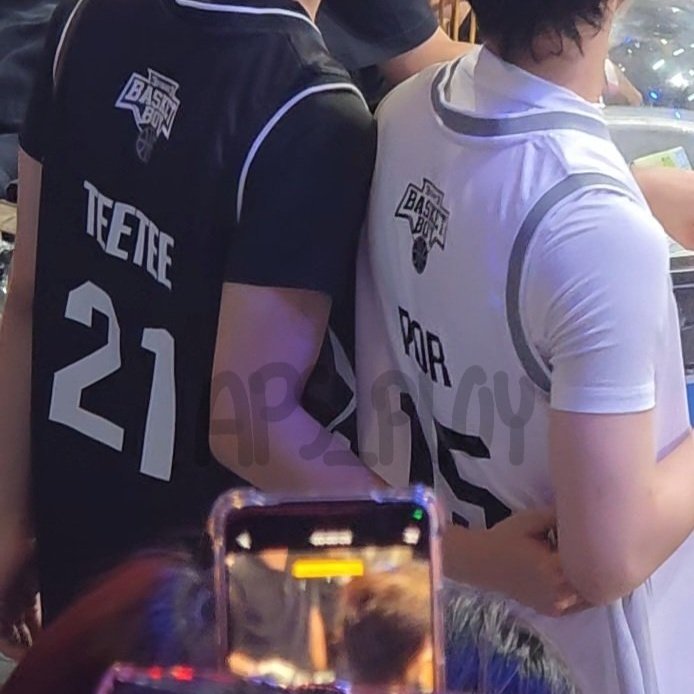 ivy ୨ৎ dwy tweet media