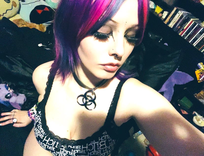 𝐀𝐥𝐢𝐧𝐚 ✶ tweet media