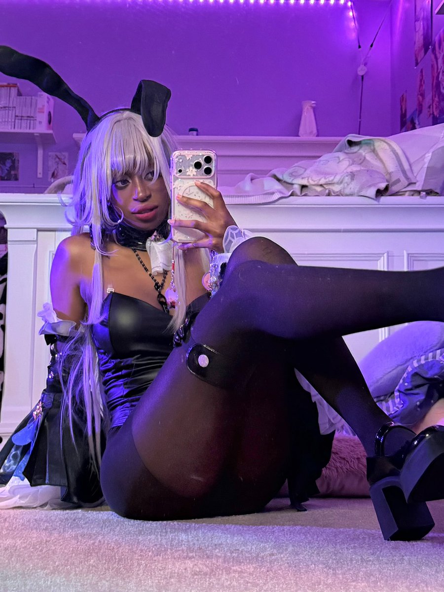 val ❥ ˚₊· tweet media