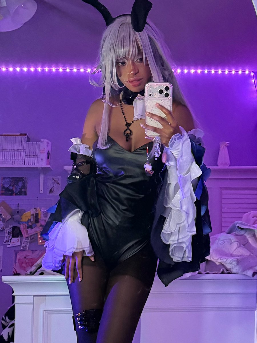 val ❥ ˚₊· tweet media