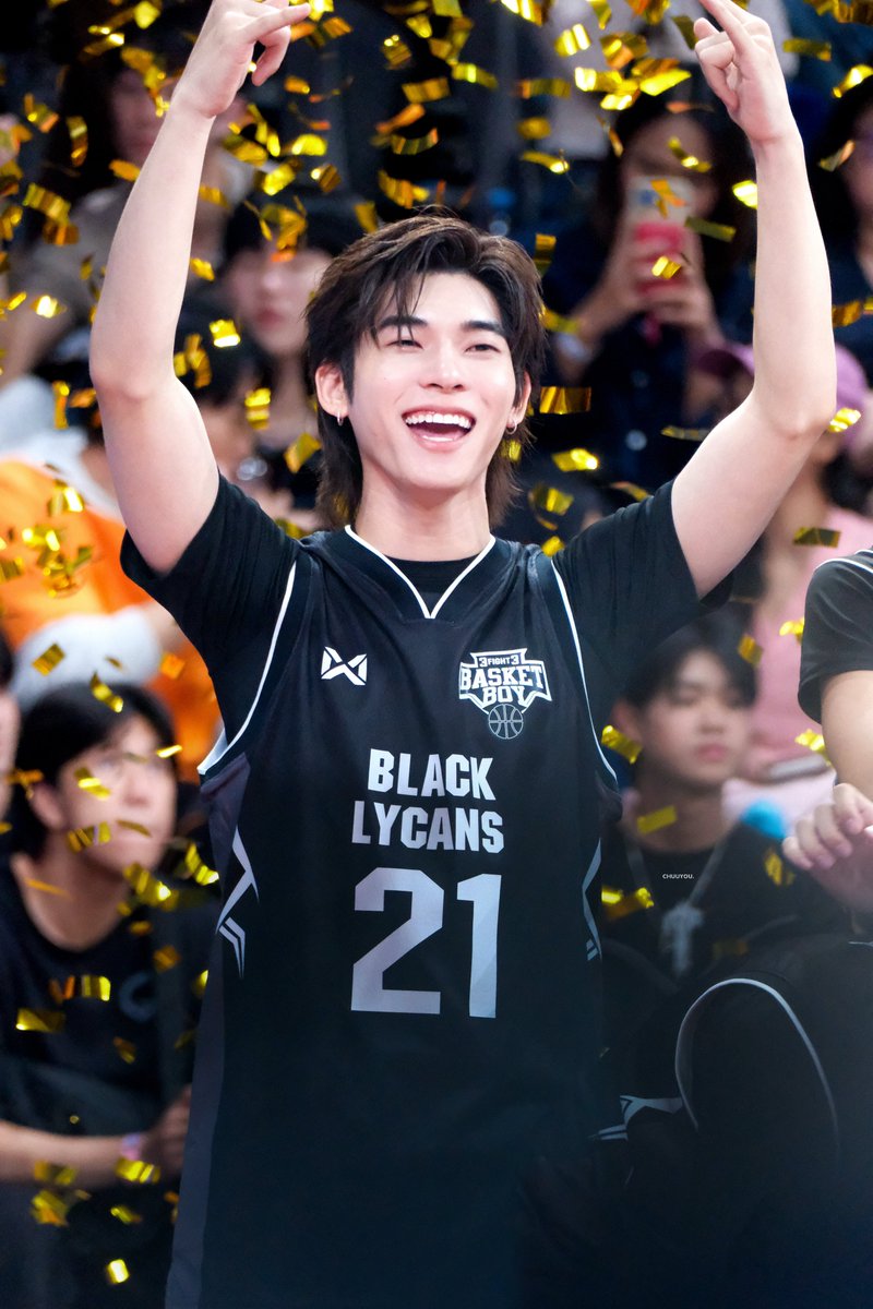 ᴄʜᴜᴜʏᴏᴜ. tweet media