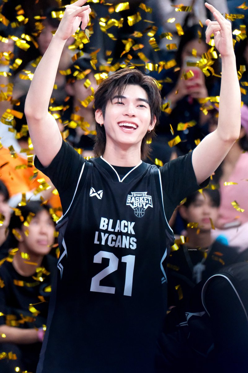 ᴄʜᴜᴜʏᴏᴜ. tweet media