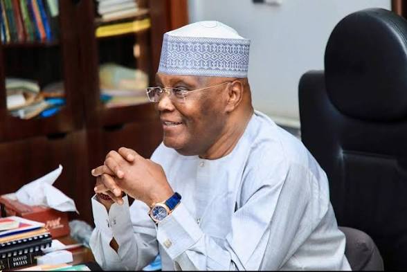 𝔼𝕟𝕟𝕪 tweet media