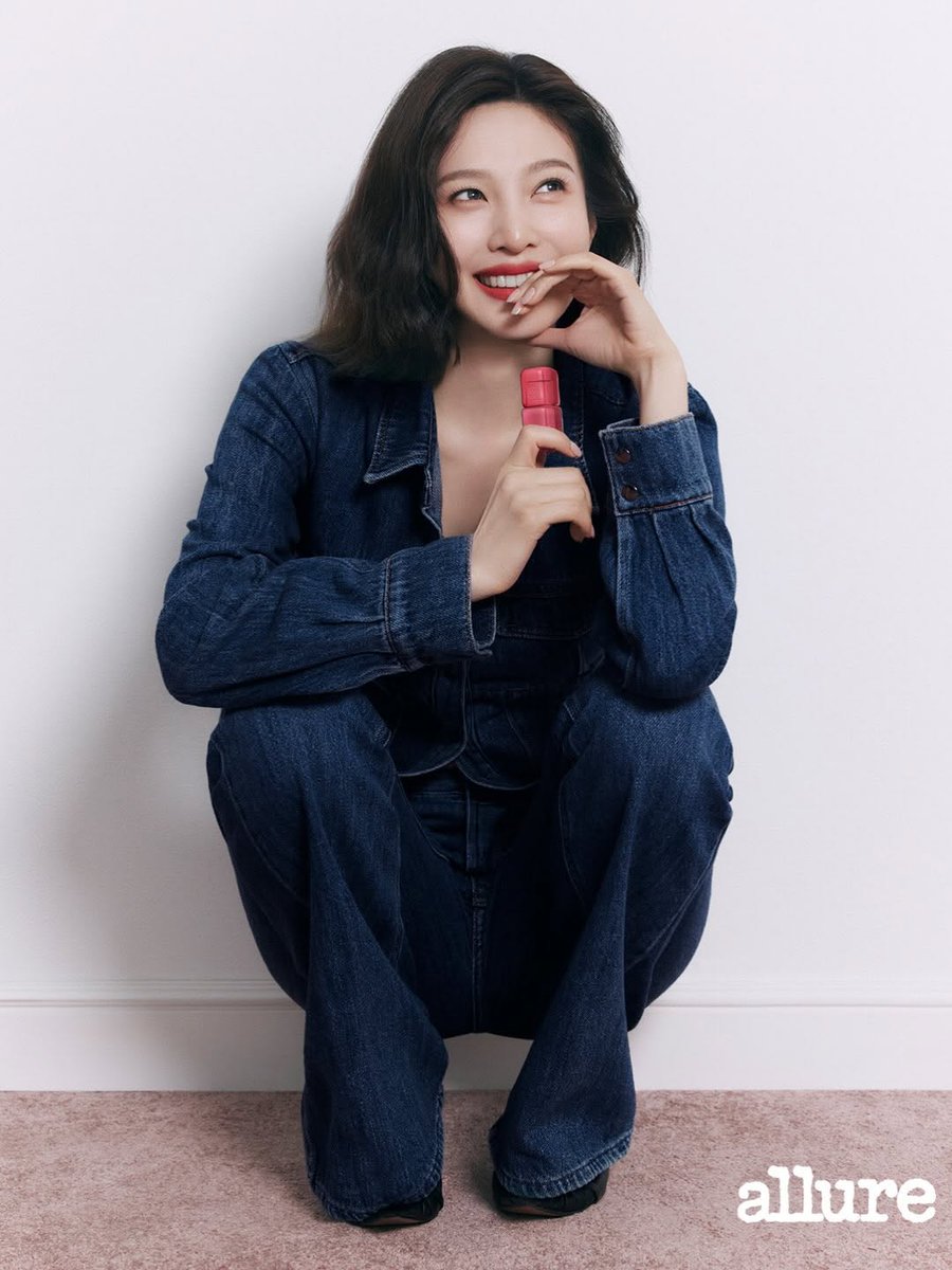 🦊 𝙢𝙚𝙜𝙞𝙩𝙨𝙪𝙣𝙚~ tweet media