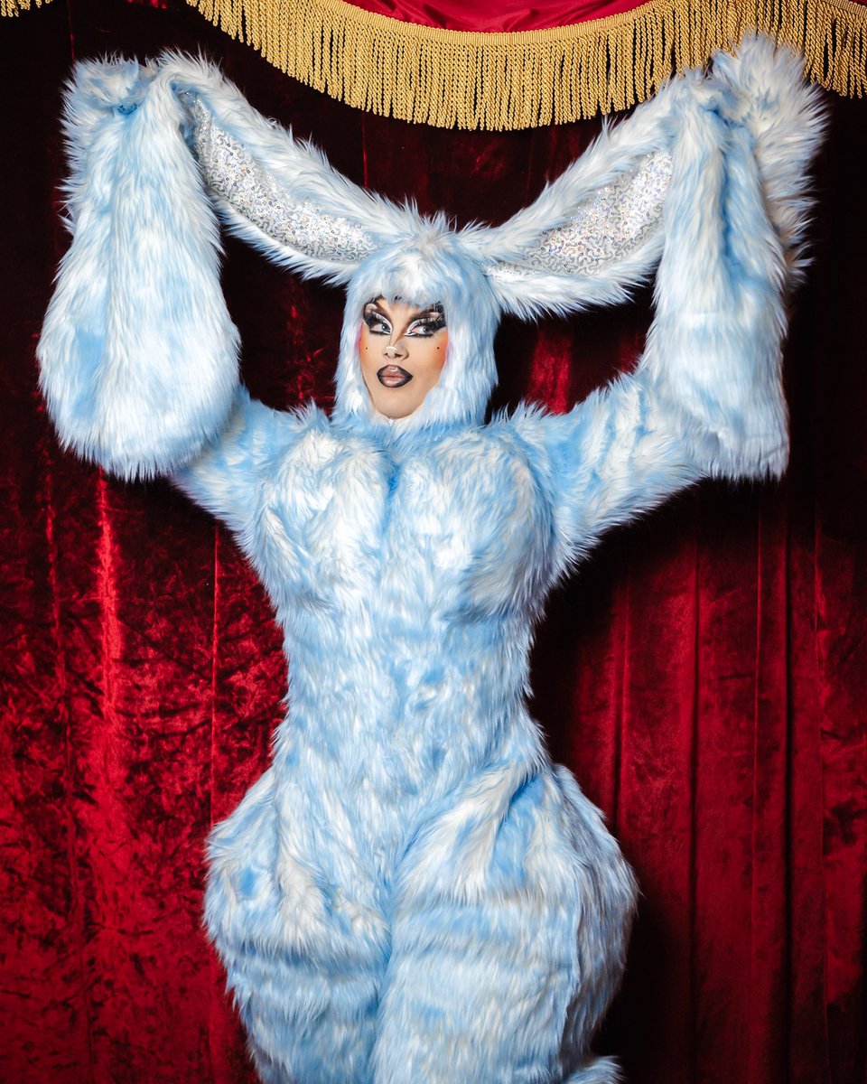 HAPPY EASTER !! 
📸 avagracestudios