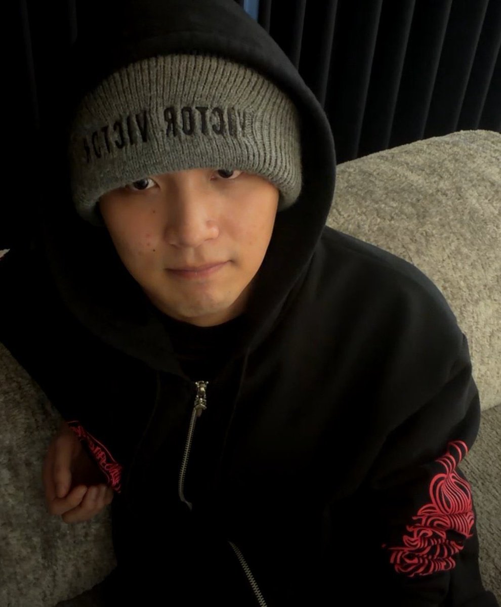 ℛan ★ tweet media