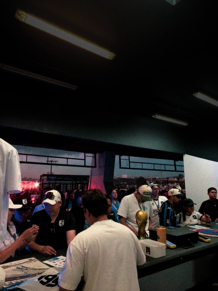 1950 F.C tweet media