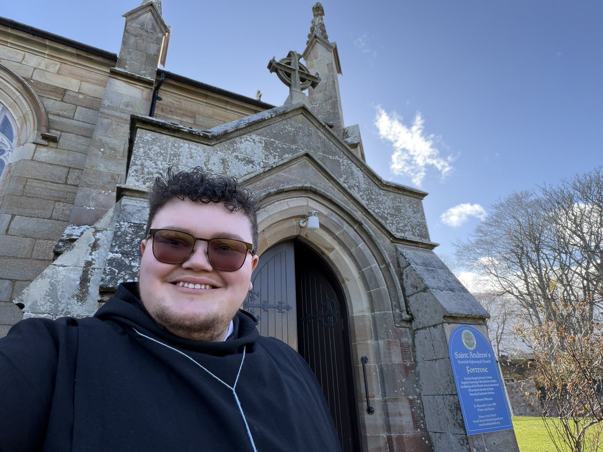 Br. Andrew-Thomas tweet media