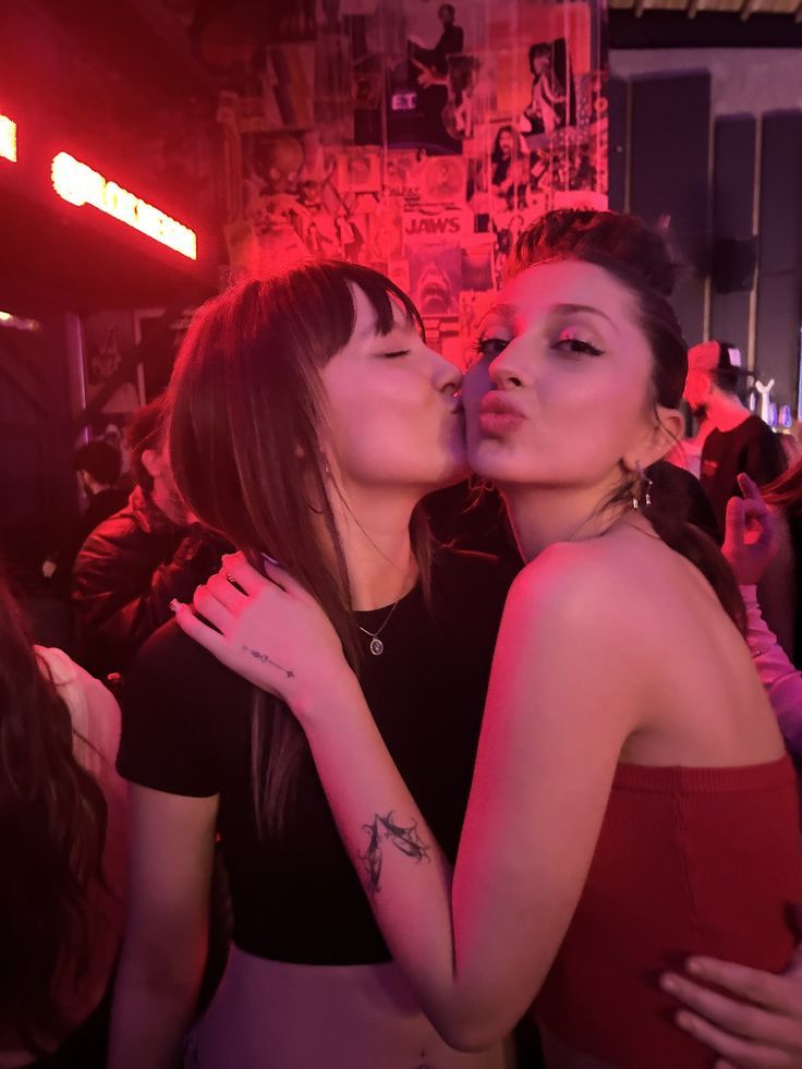 suezamms tweet media