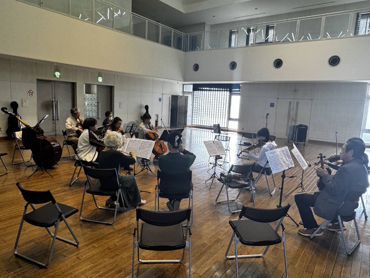CelloLoversCon's tweet photo. 4月5日(日)は弦楽セミナー2日目でした。成果発表会が行われ、益々盛り上がってきました。詳しくはインスタで！#チェロ #チェロアンサンブル #コンサート #楽器 #東金文化会館 #東金文化会館大ホール #ゴーシュ音楽院 #長柄町 #東金市 #クラシック #弦楽器 https://t.co/mPnMKVfmiN