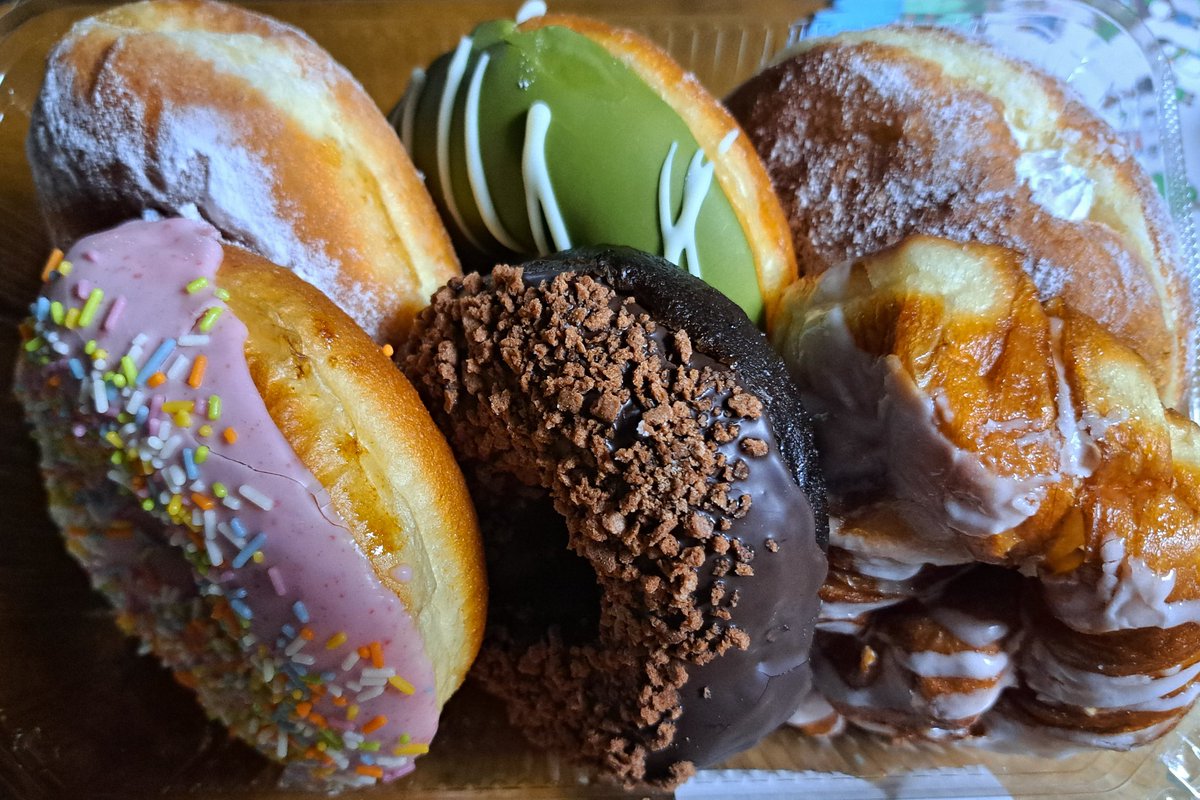 でかすぎだろ笑笑明日で⚠️賞味期限切れます