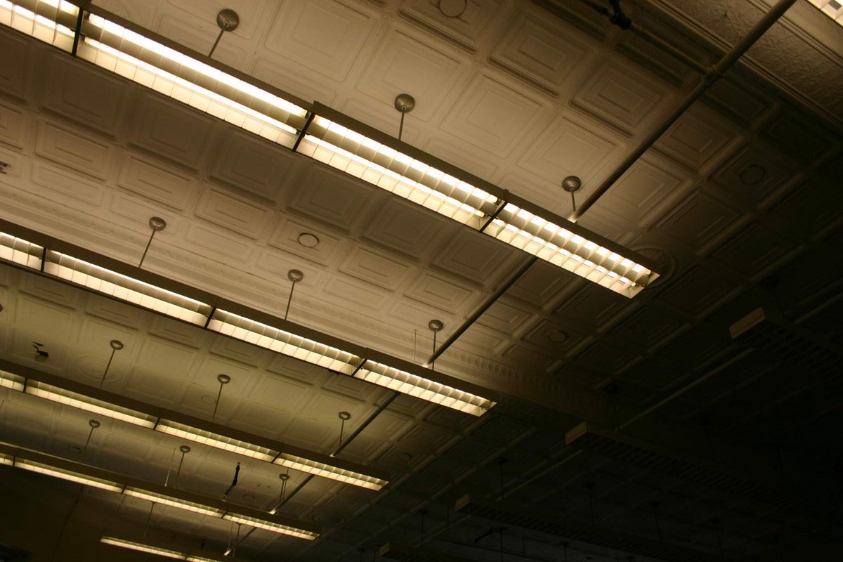 Brian_Splatters's tweet photo. I like this ceiling. #liminal #photo #dark https://t.co/m9pGbXonQh