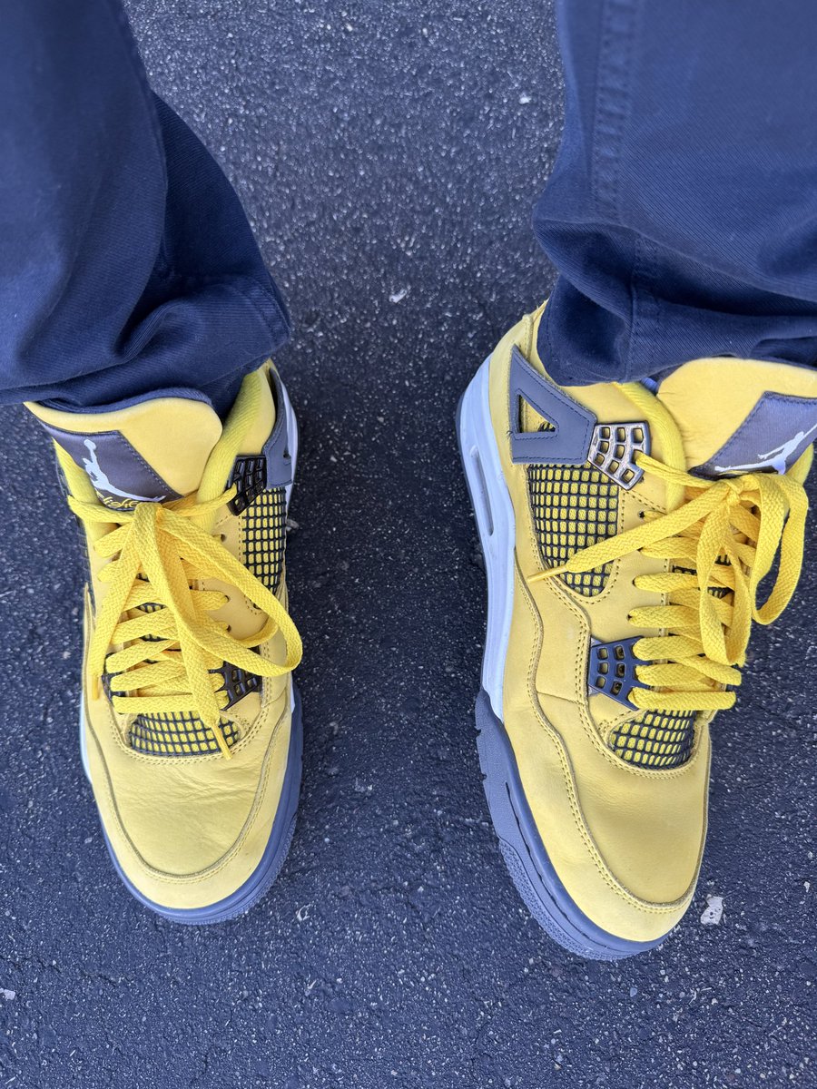 mattdepoint's tweet photo. Had to bring the 〽️ 🔥 in church today.

Happy Easter! #HappyEaster #GoBlue https://t.co/LIowXfQA3r