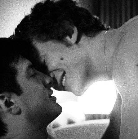 pierre 𝜗𝜚 tweet media