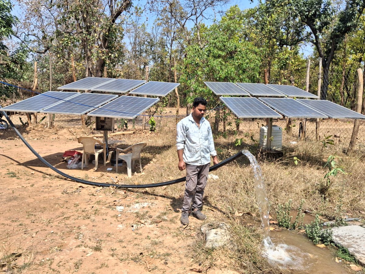 Tigers4Ever2010's tweet image. We've just received good news from India that work on the 10 wildlife waterholes has been completed today so there are 35 Tigers4Ever waterholes providing year-round #Water for wild #Tigers now! #SavingTigers #SuperSunday