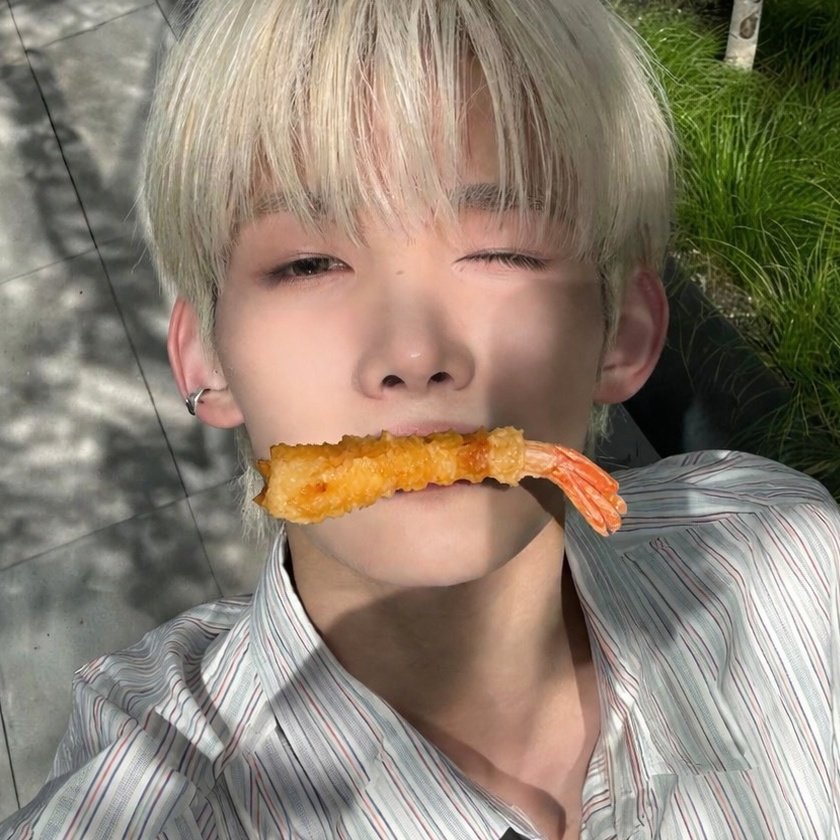 오레오 tweet media