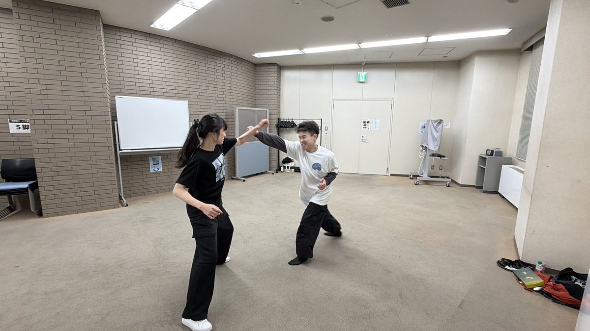 本日から劇団Perheでは、
通常稽古とは別に殺陣稽古も別コマでスタート！

これからの公演には殺陣も含まれると...
どこの公演に繋がって行くのかぜひお楽しみに！

<a href="/9_9_tsukumo/">九十九</a> 
<a href="/renapiyo_03/">れな</a>