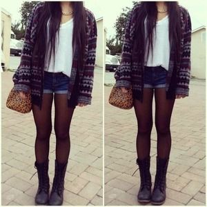 perciify's tweet photo. not to nitpick, but this is piper mcclean's style, not baby pink coquette fashion https://t.co/4SXtHHPKMW