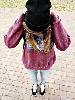 perciify's tweet photo. not to nitpick, but this is piper mcclean's style, not baby pink coquette fashion https://t.co/4SXtHHPKMW