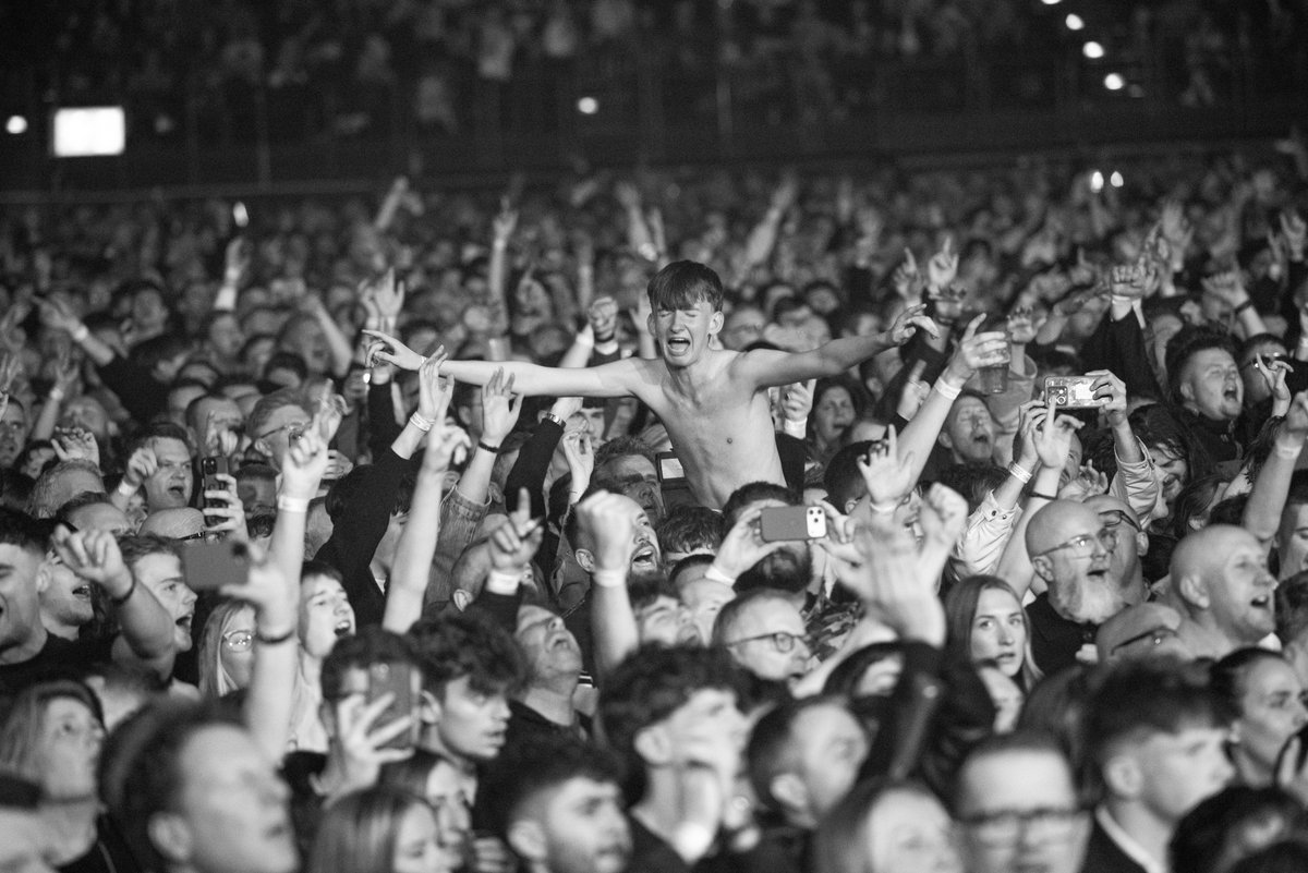 Richard Ashcroft tweet media