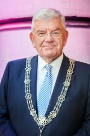 Kingfisher voorheen Luc tweet media