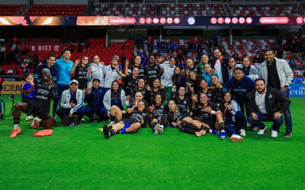 Lizangeles109's tweet photo. Este equipo 😮‍💨 🫶💙 https://t.co/qnujetYEg0