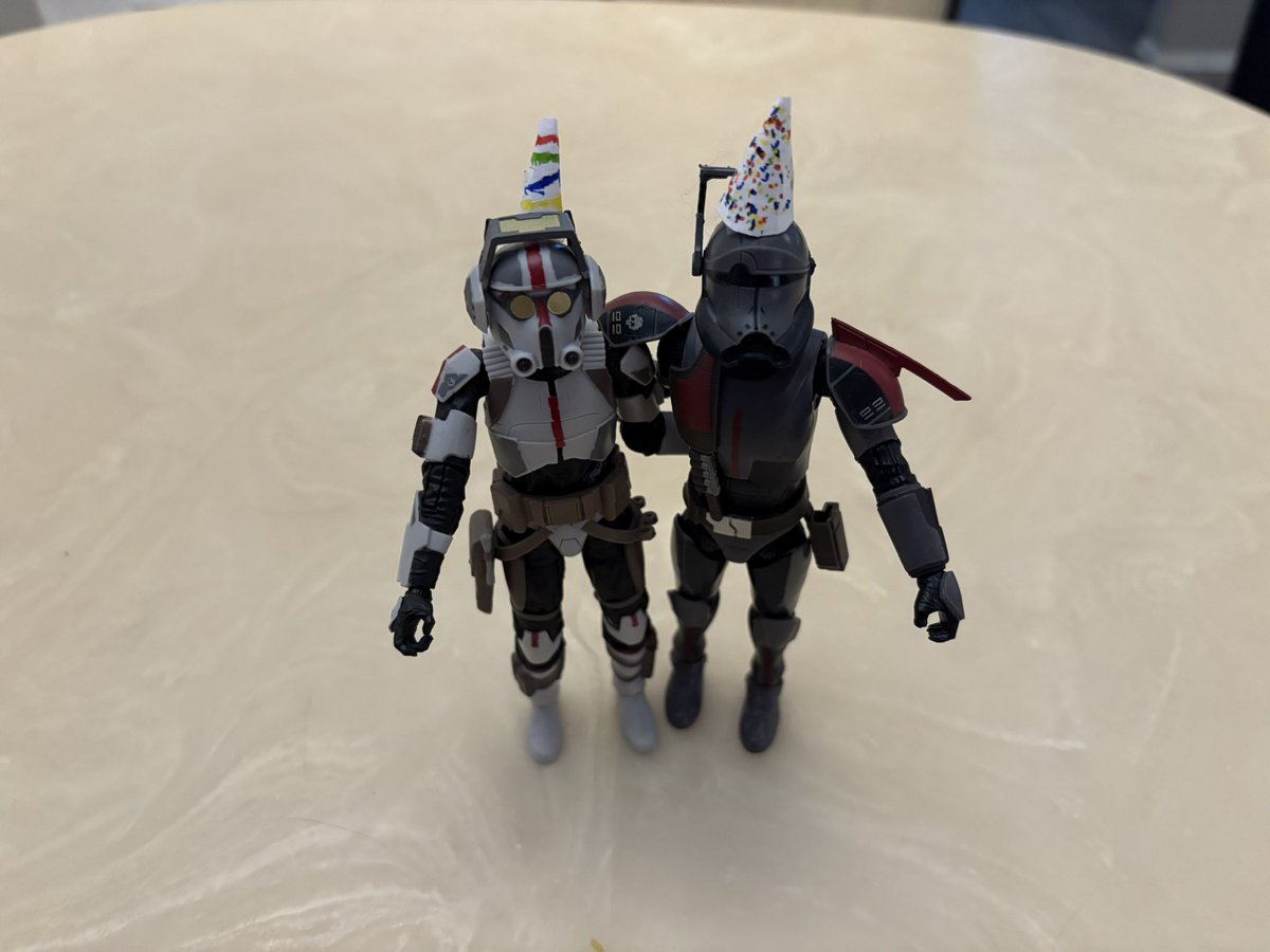 Amanda✨(Loves Crosshair❤️🎯) tweet media