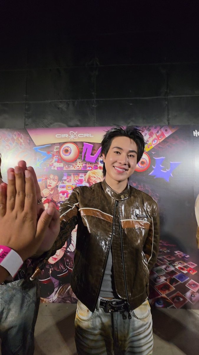 ⛅️ &TEAM มาไทย 18/07 ธันเดอร์โดม tweet media