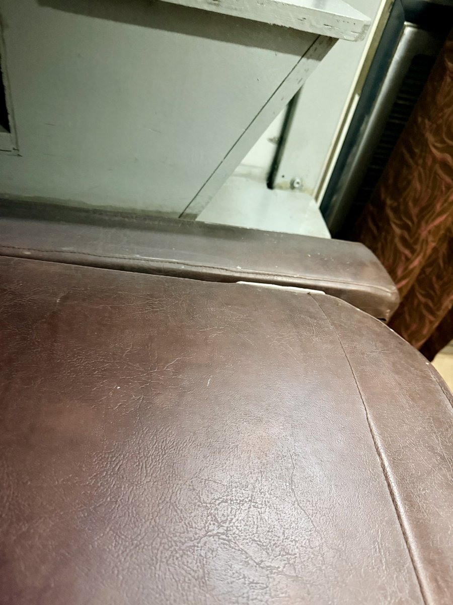 shradhapathak's tweet photo. @RailwaySeva so called H1- first ac coach Chandigarh-Lucknow 05-04-2026 https://t.co/aYEAanhJQN