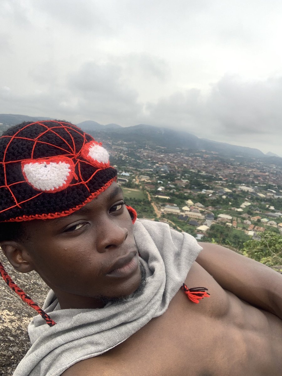 moving man tweet media